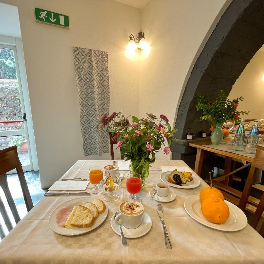 Sa Mola Guest House Bonarcado Ngoại thất bức ảnh